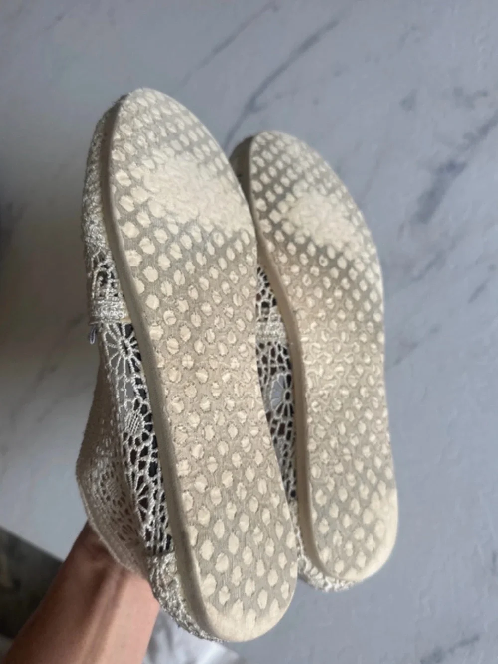 TOMS Alpargata Moroccan lace floral Crochet slip on flats Woman’s size 8 slides